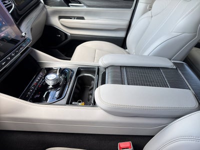 2023 Jeep Wagoneer L Series III