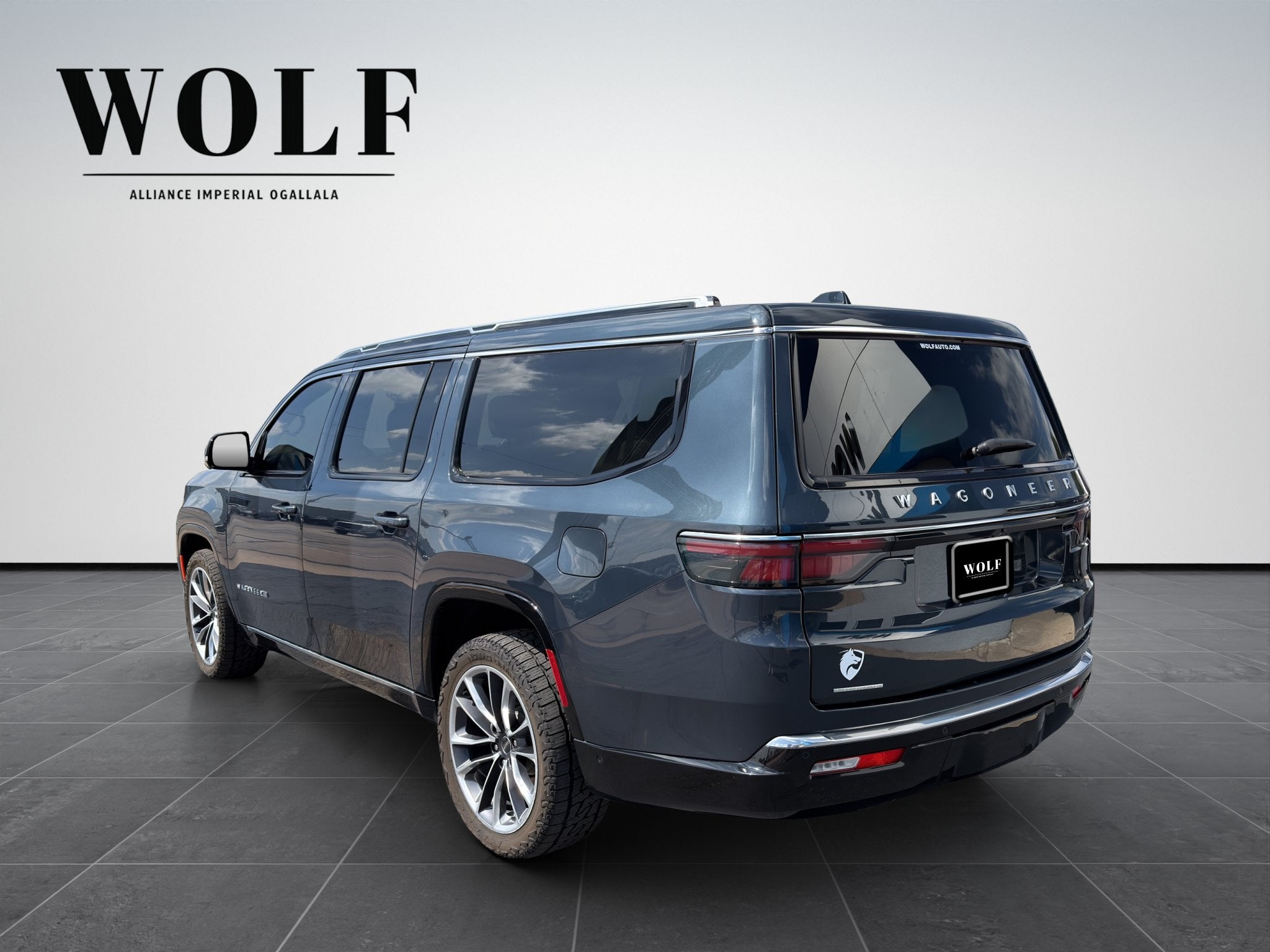 2023 Jeep Wagoneer L Series III