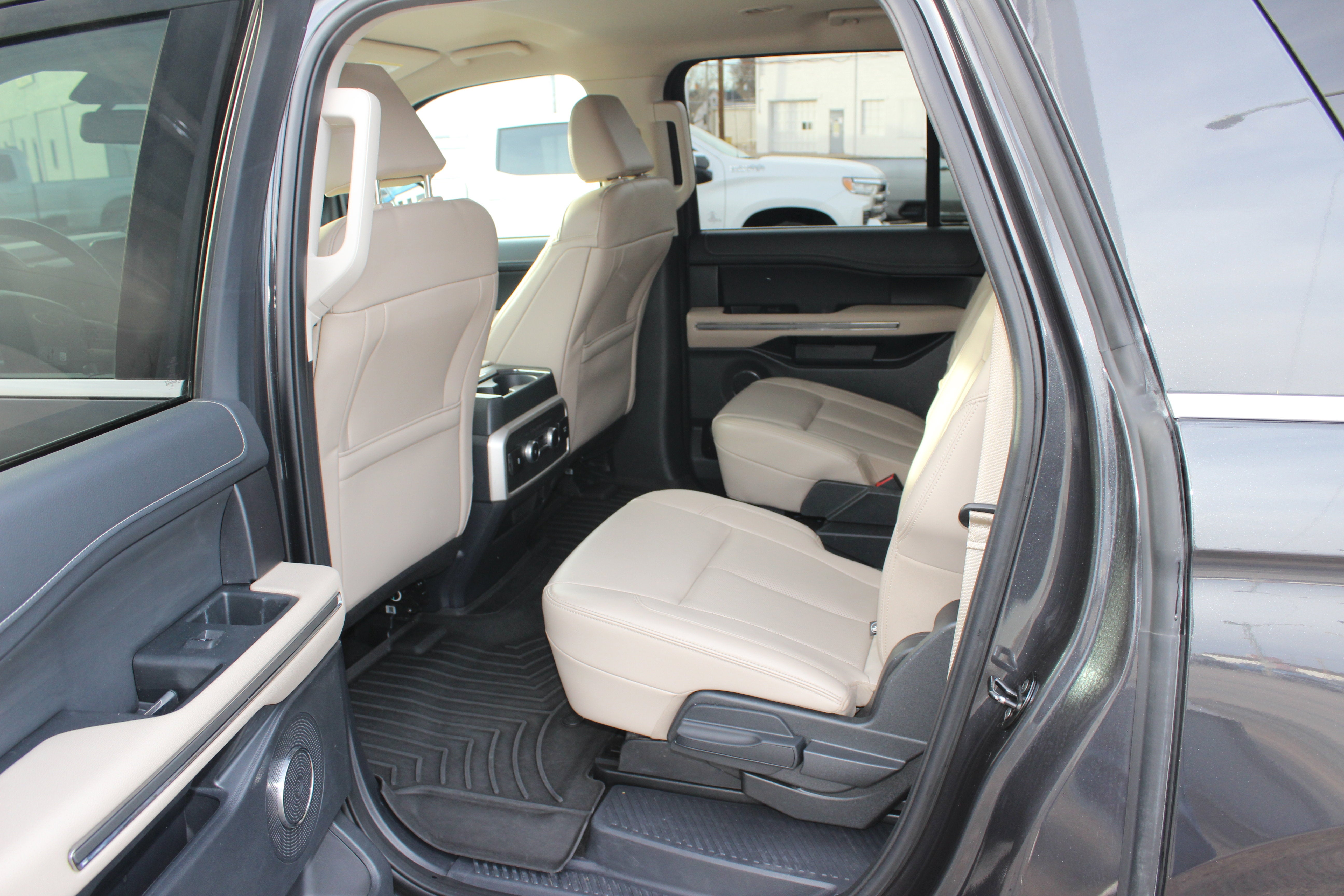 2022 Ford Expedition Max XLT