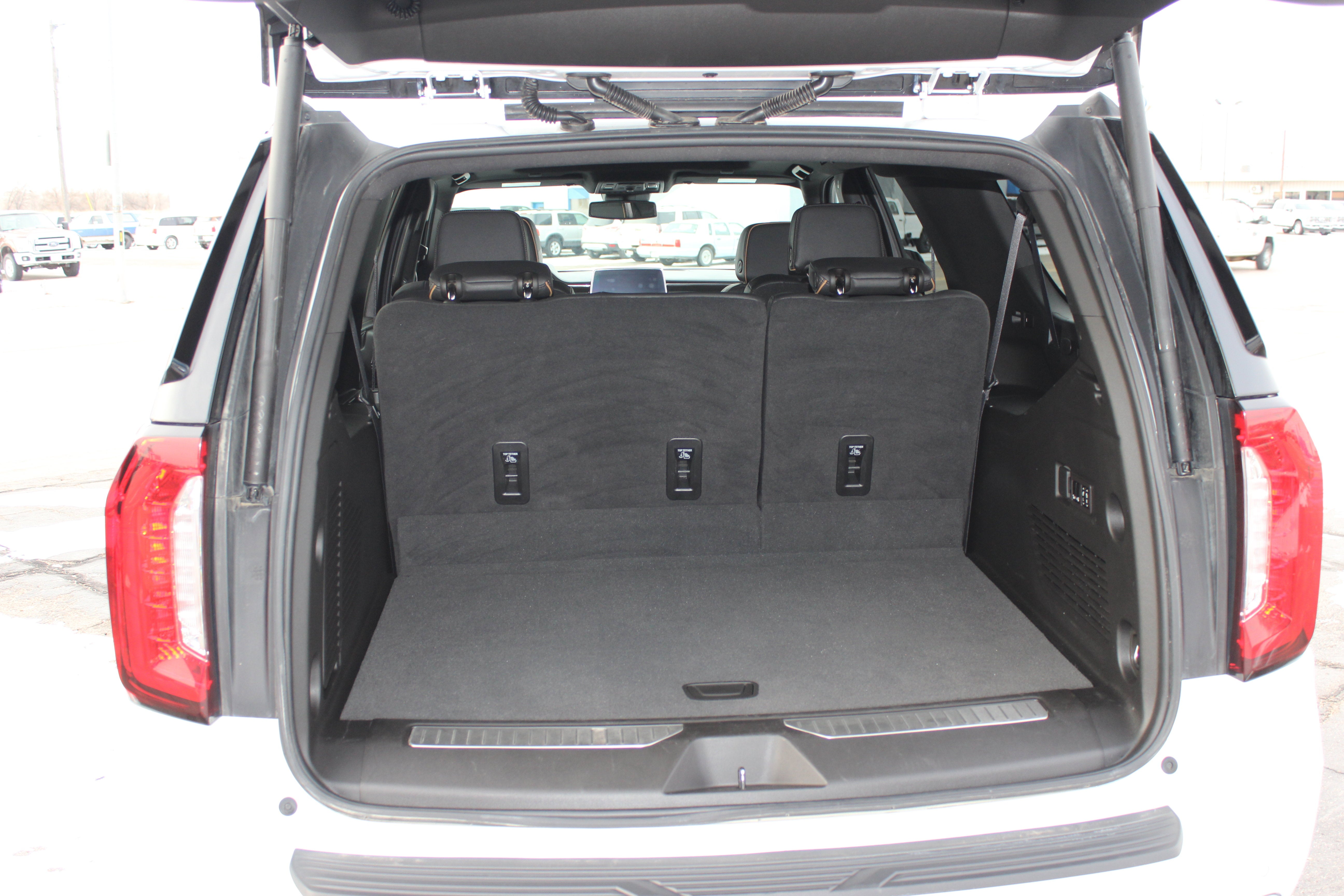 2023 GMC Yukon XL AT4