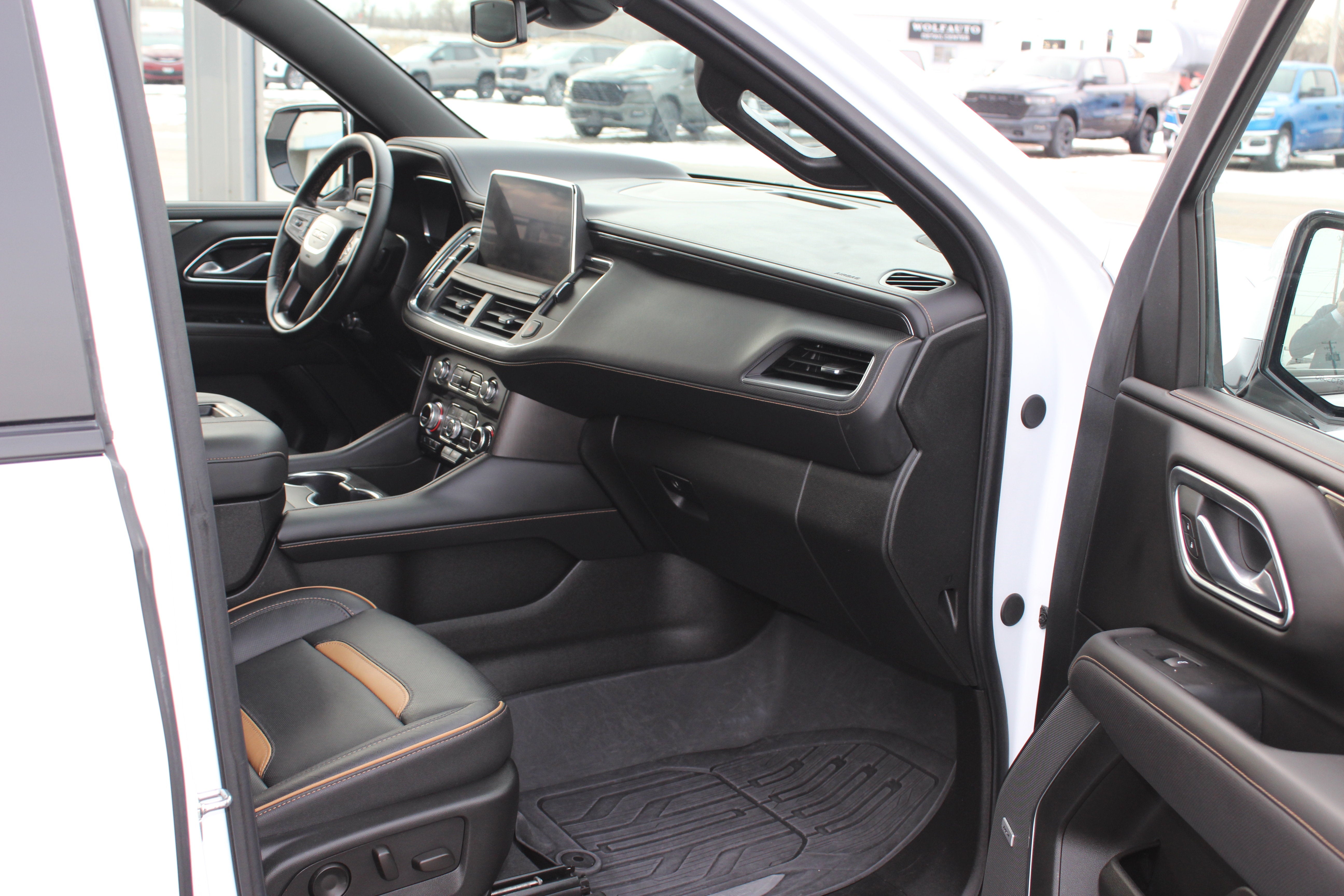 2023 GMC Yukon XL AT4