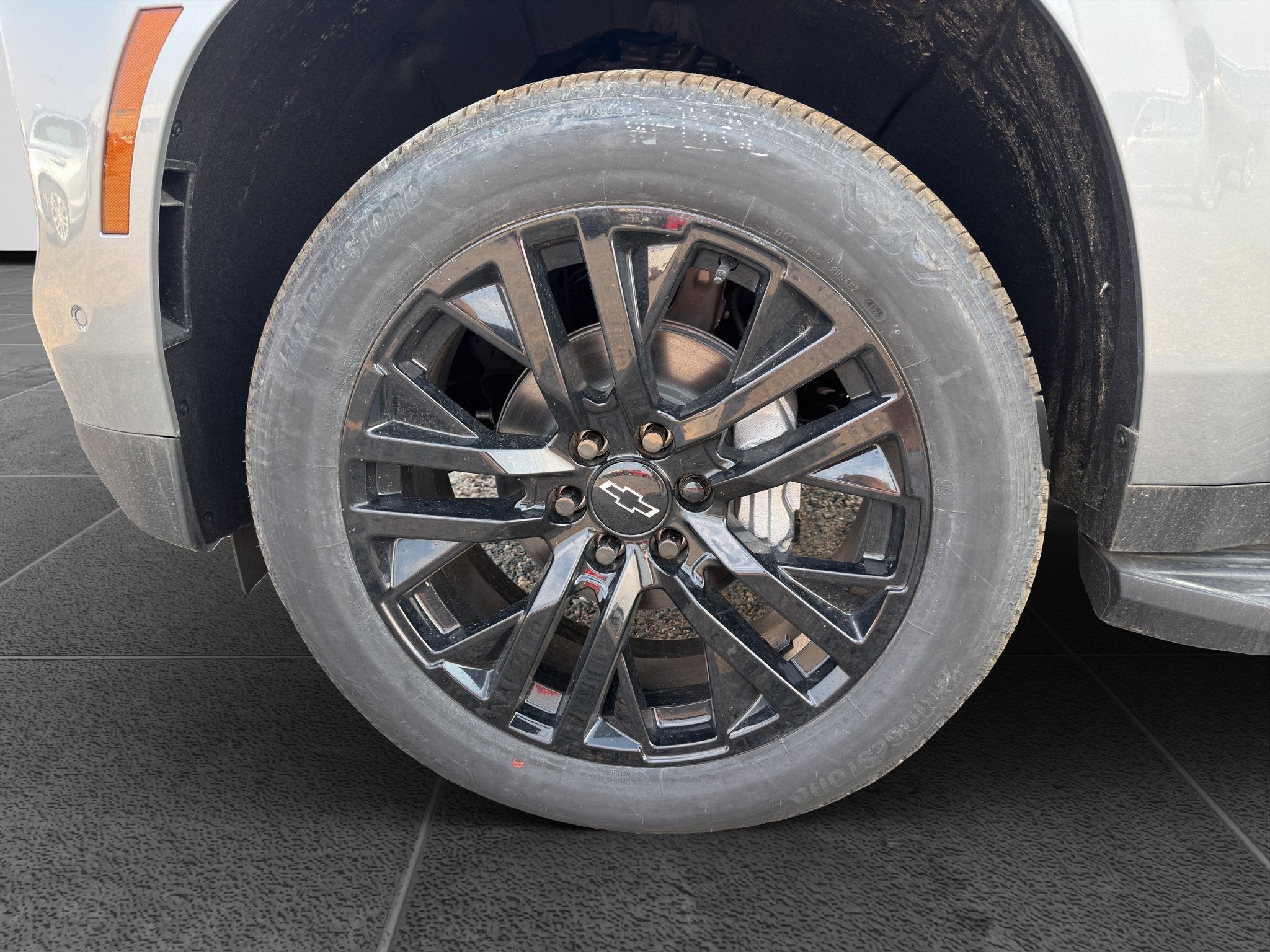 2026 Chevrolet Suburban Premier - Photo 24