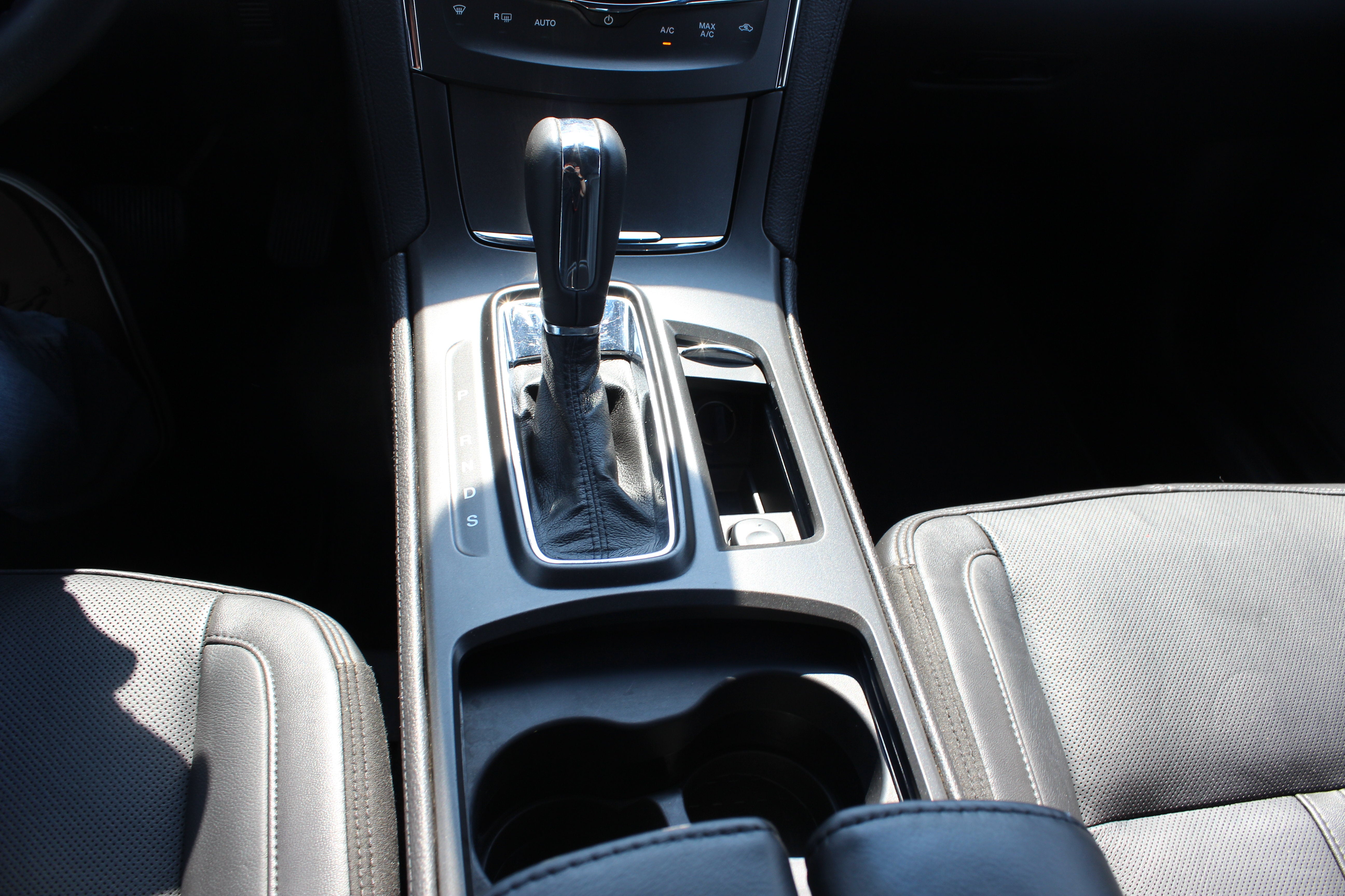 2013 Lincoln MKS Base