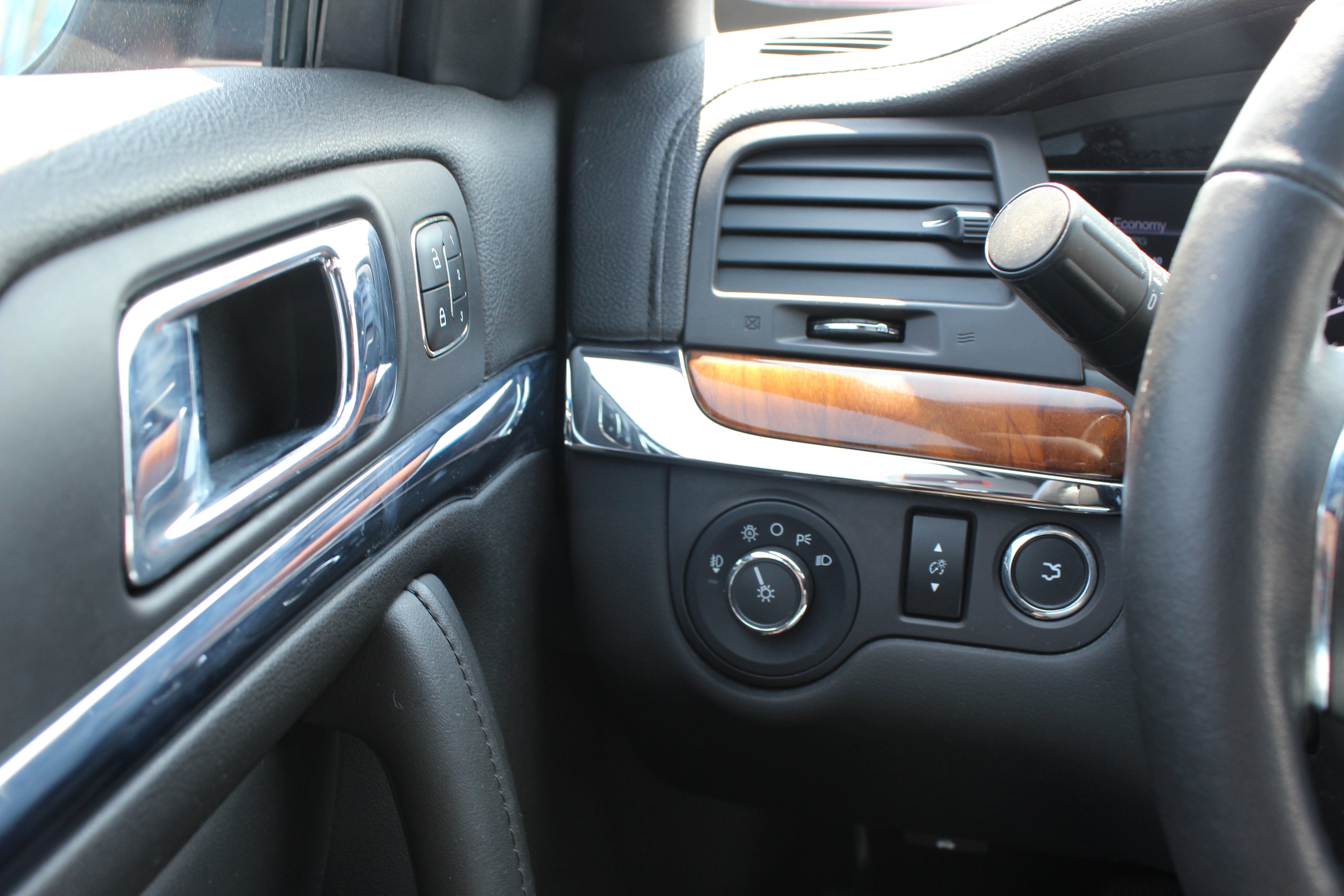 2013 Lincoln MKS Base