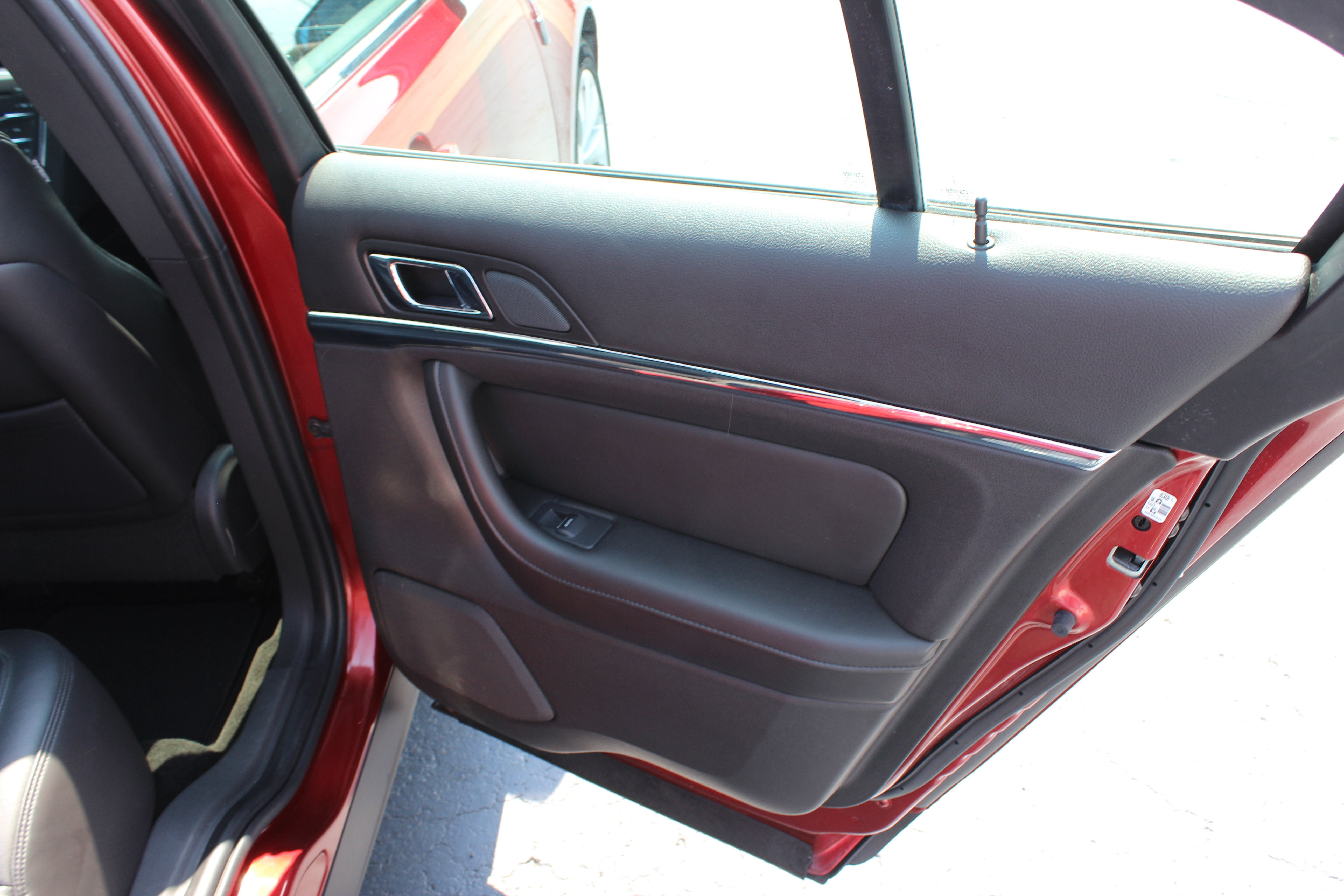 2013 Lincoln MKS Base