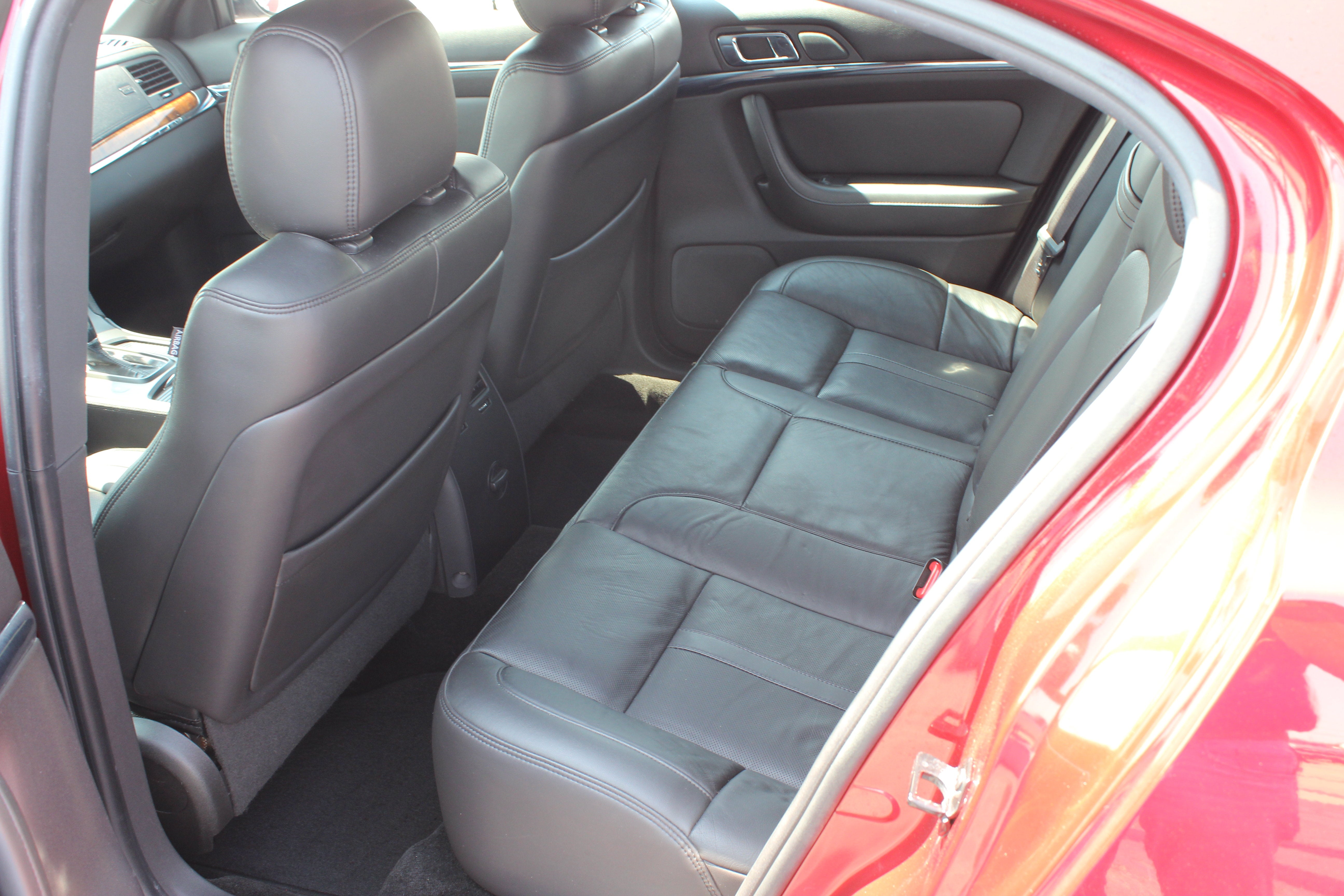 2013 Lincoln MKS Base