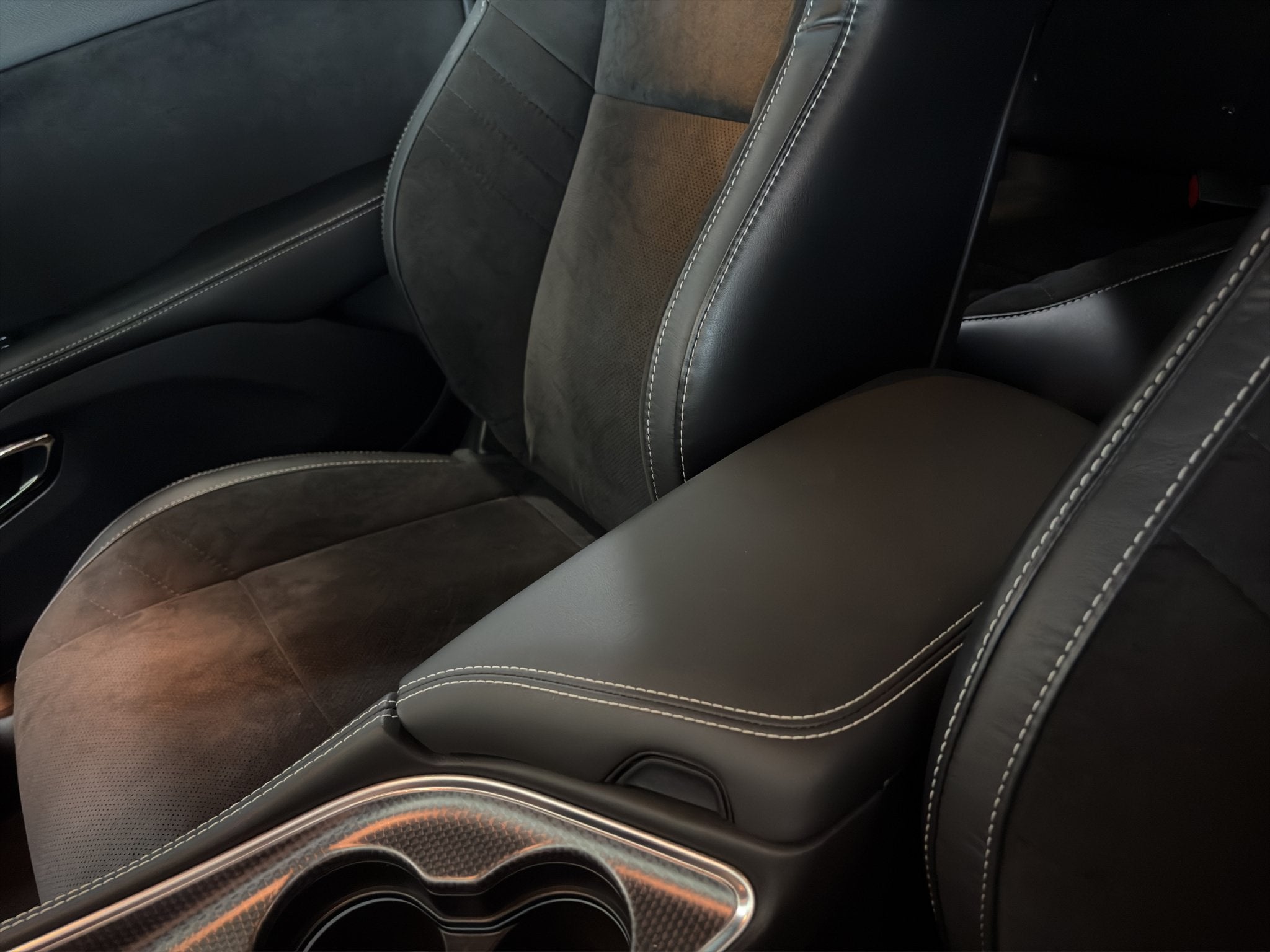 2015 Dodge Challenger SRT Hellcat
