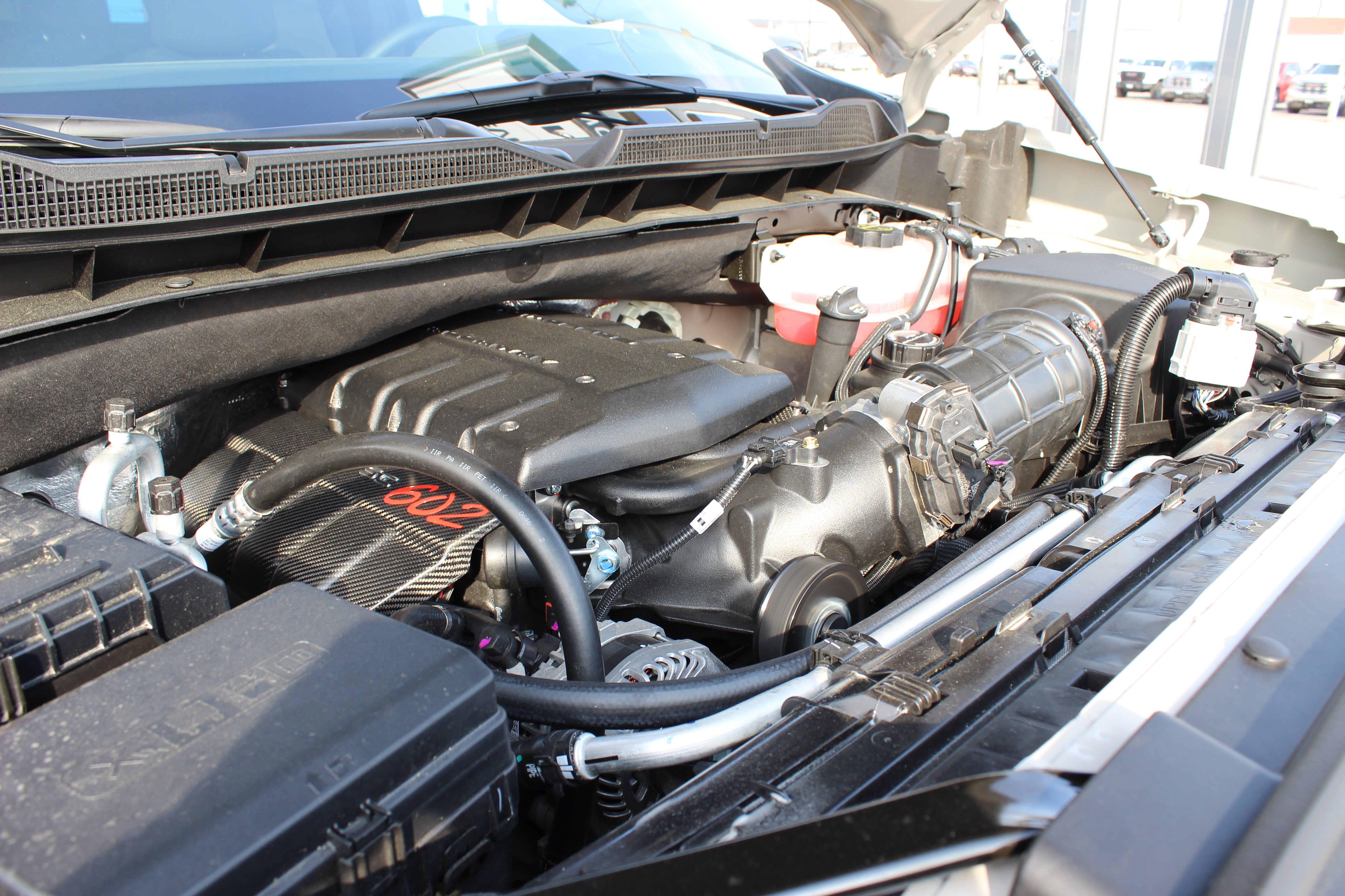 2026 Chevrolet Silverado 1500 ZR2 - Photo 10