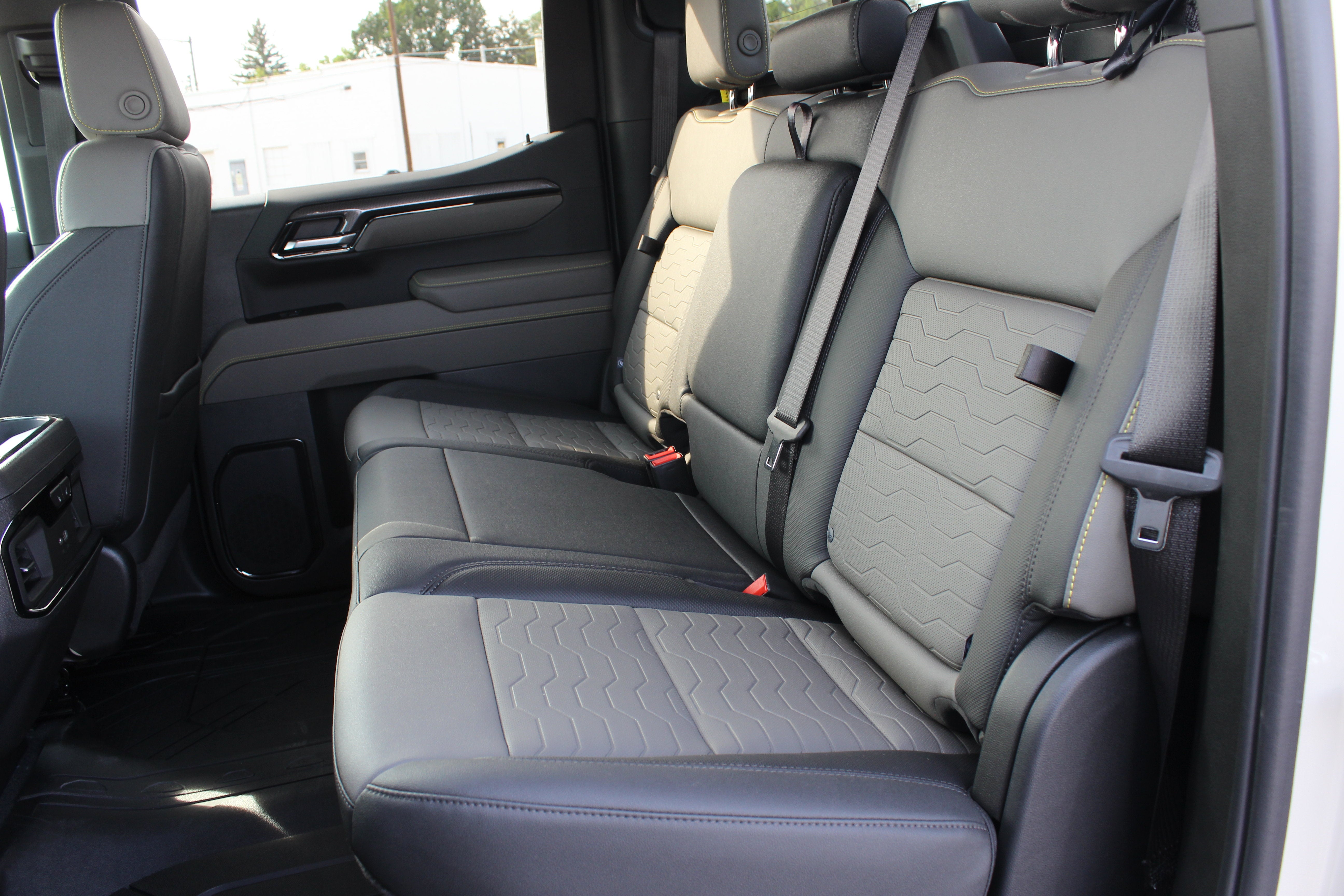2026 Chevrolet Silverado 1500 ZR2 - Photo 21