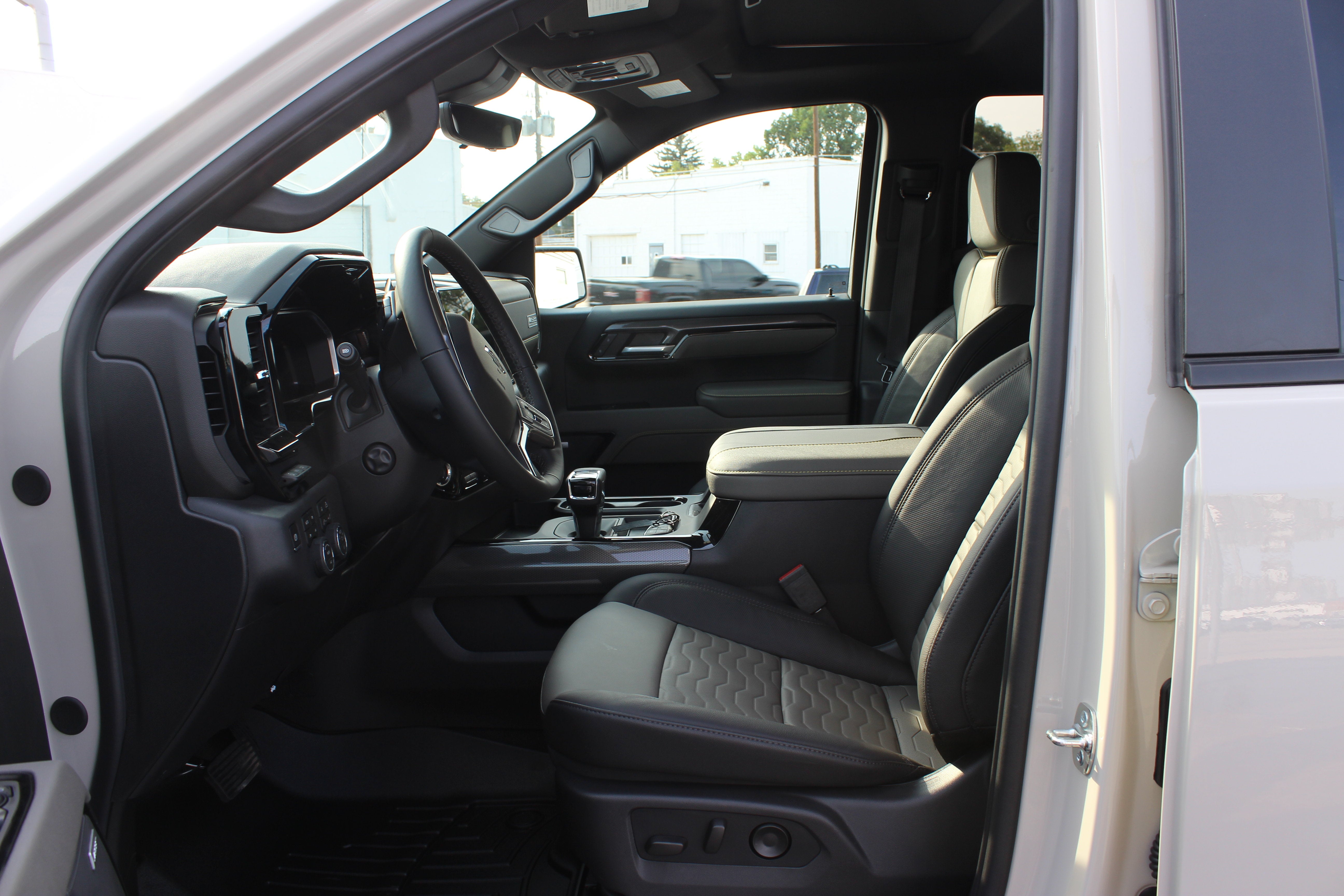 2026 Chevrolet Silverado 1500 ZR2 - Photo 27