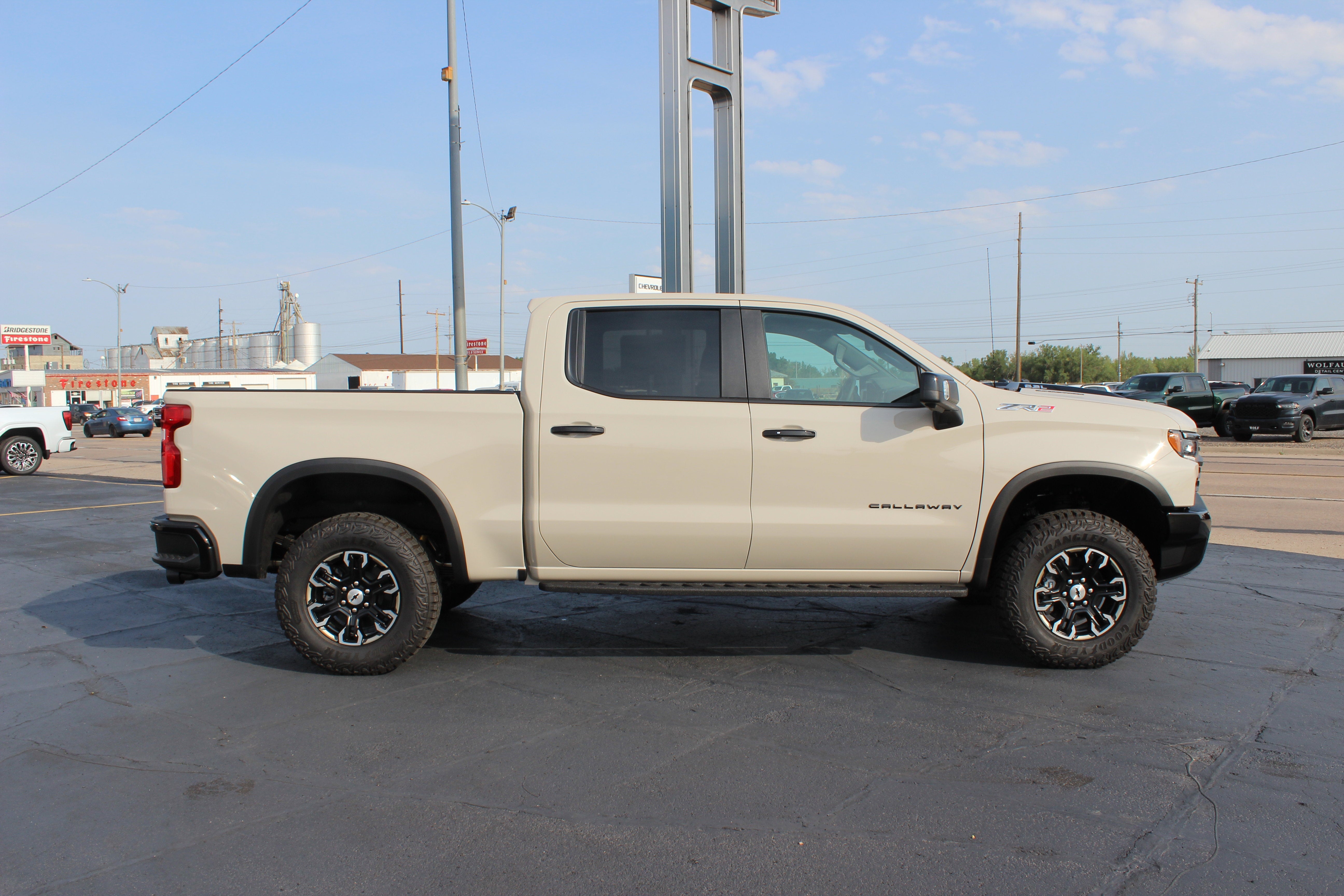 2026 Chevrolet Silverado 1500 ZR2 - Photo 9