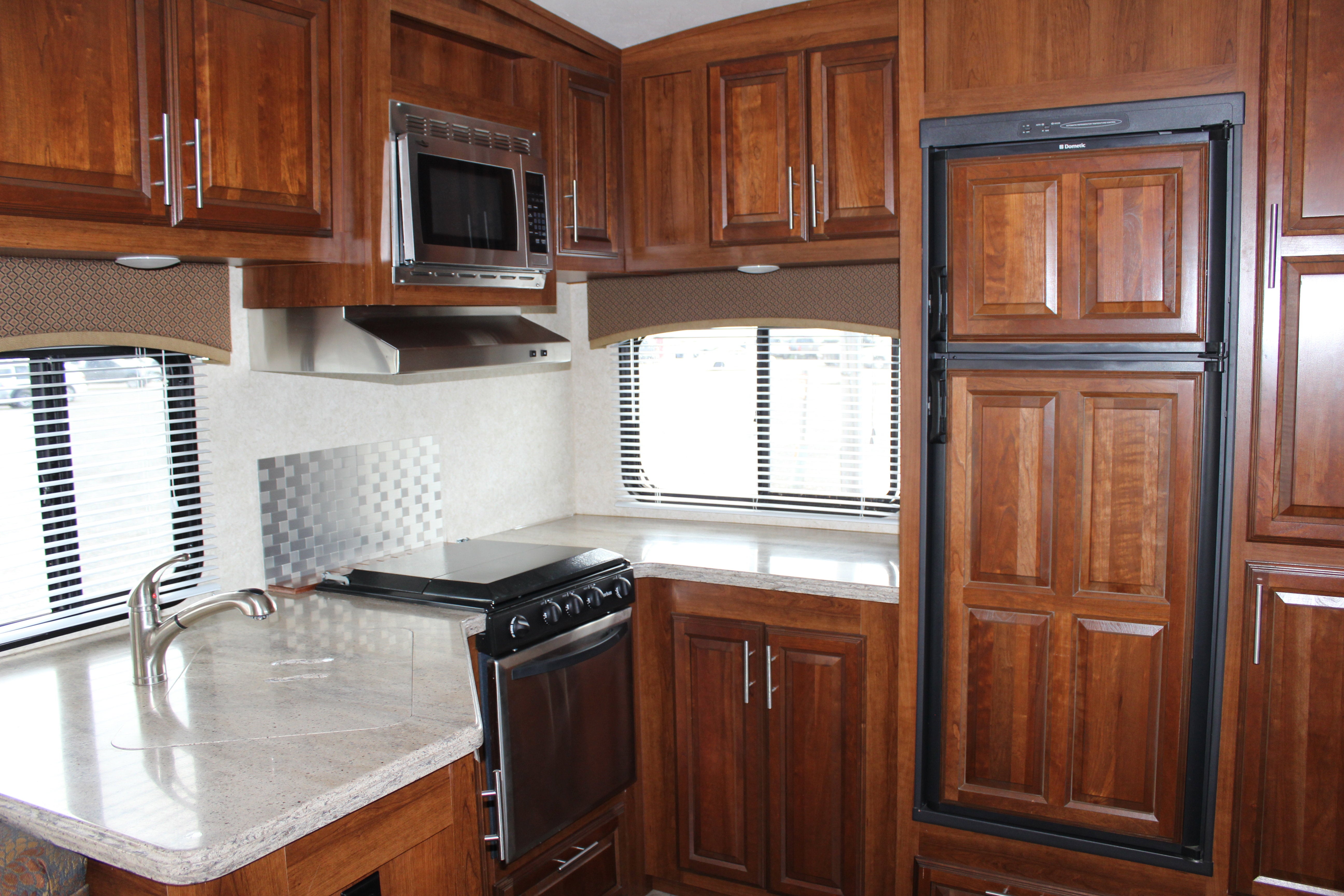 2014 FOREST RIV Wild Cat Base