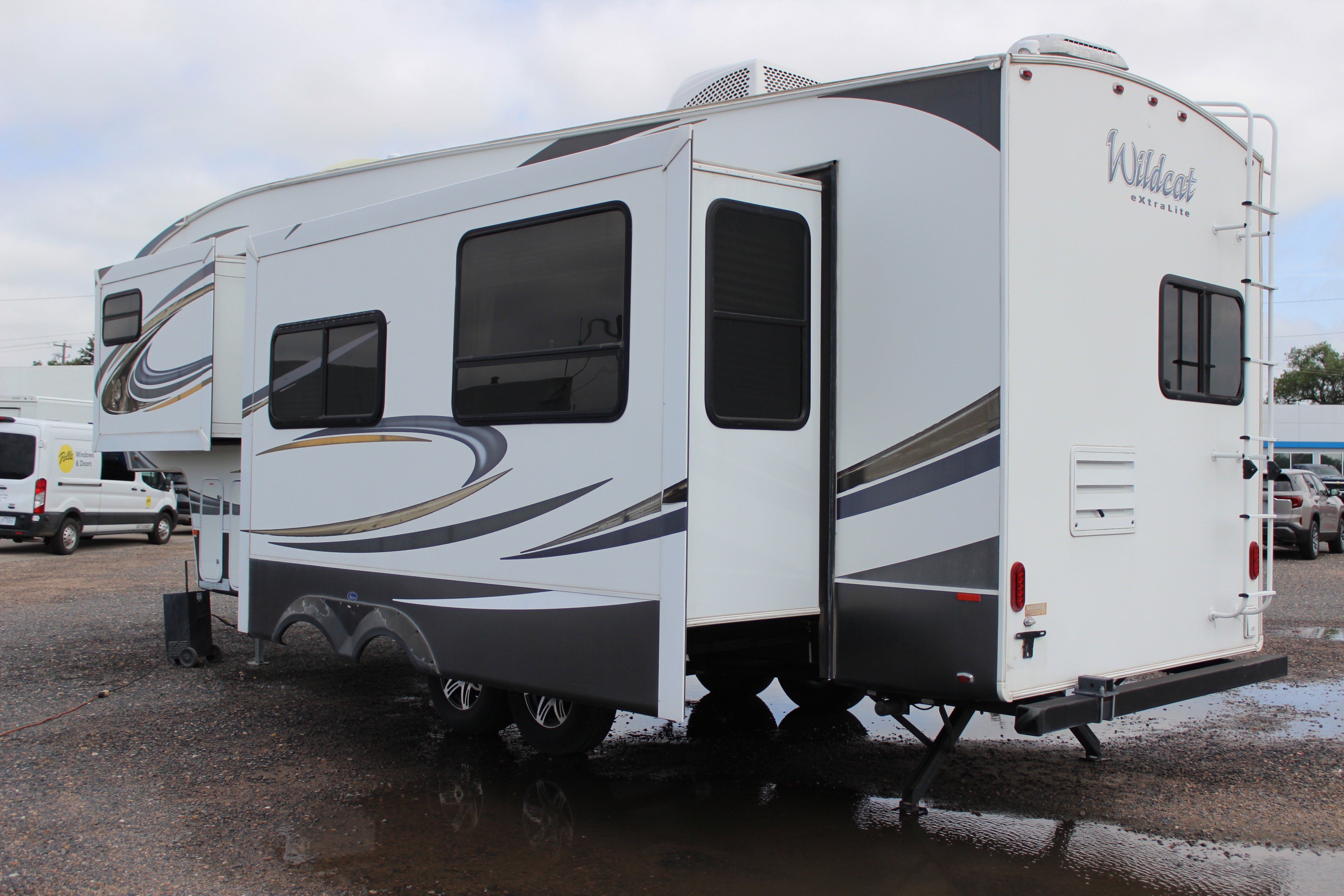 2014 FOREST RIV Wild Cat Base